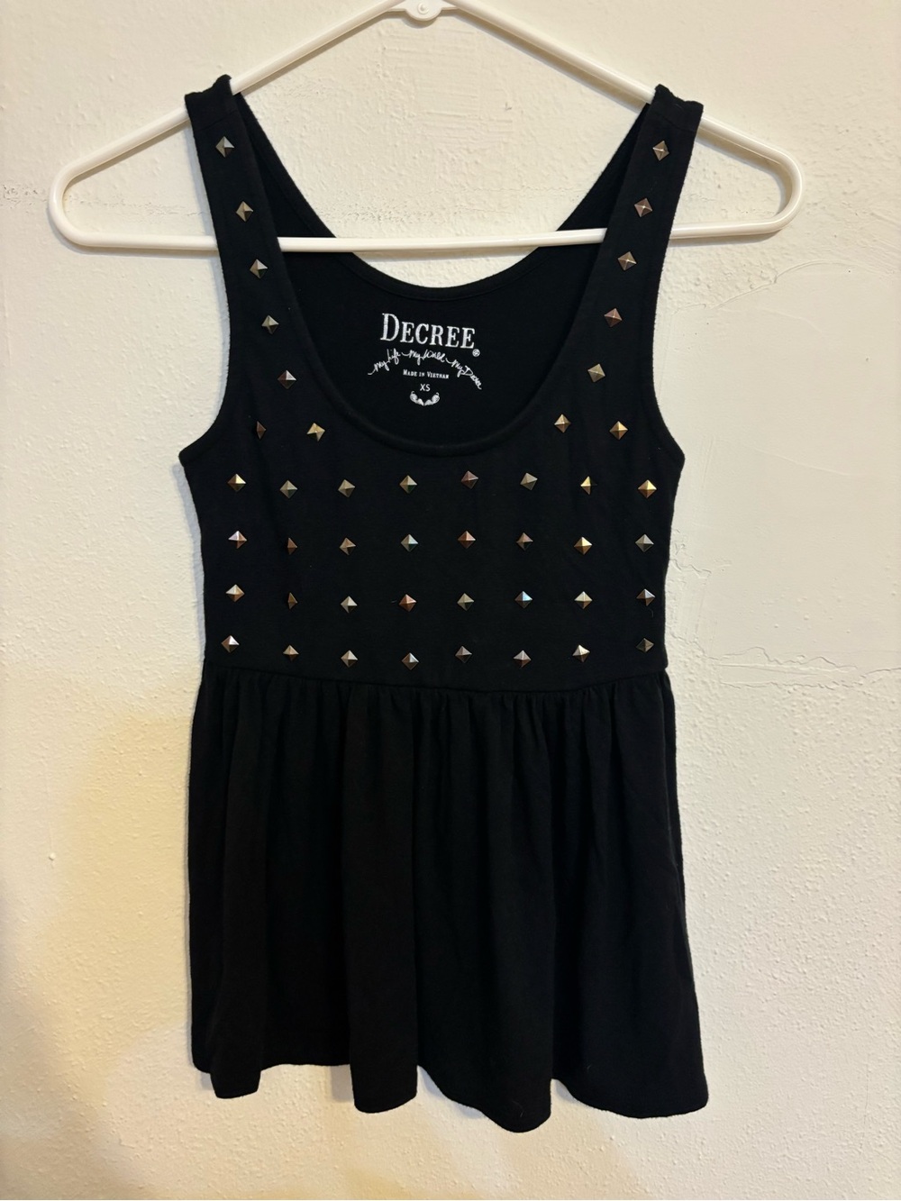 Decree Black Tank size XS